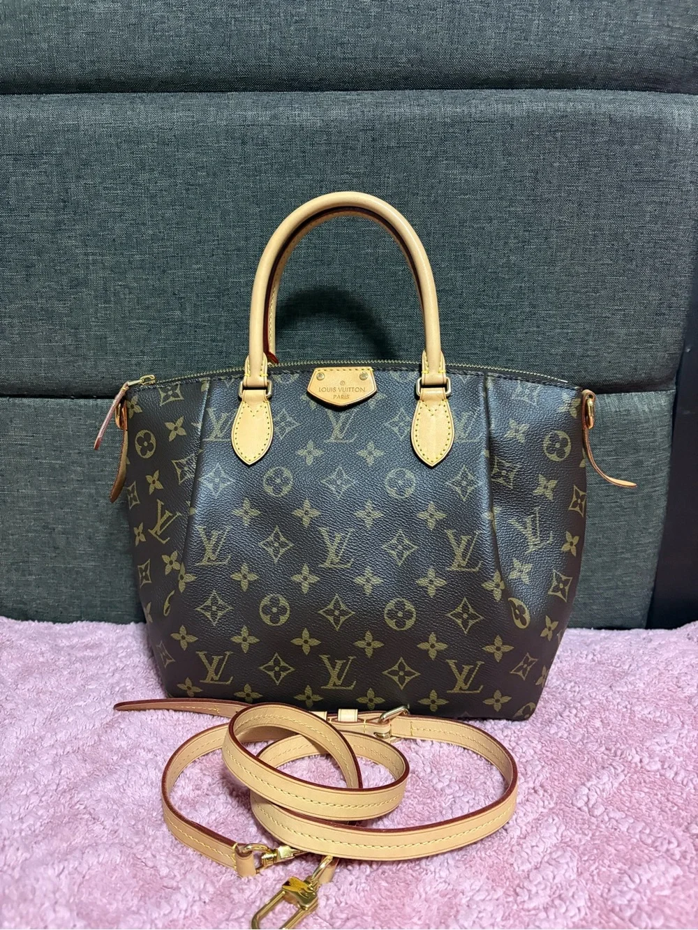 Louis Vuitton Turenne Mm